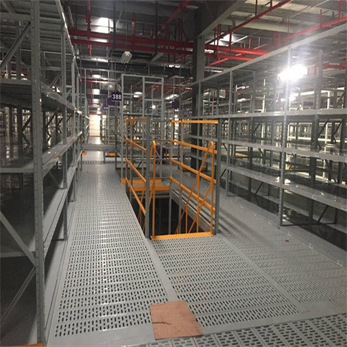 鉄鋼工業メザンライン床 床 積載 300-1000kg/平方メートル 汎用的な貯蔵オプション