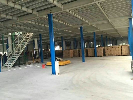 安全鋼鉄構造 産業用メザンジン床 組み立てられたメザンジン貯蔵台
