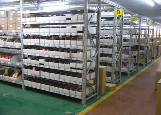 長いスパンパレット産業ラックとシェルフ 中間用組立構造