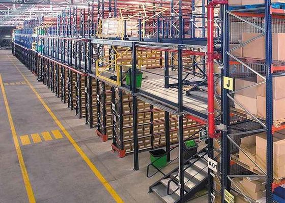 シェルフサポートされた多層産業用鋼メザンライン貯蔵システム