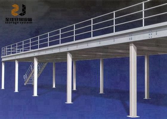 耐久性のある工業用メザンライン床 / ボルトレスリベット棚 5 年間の保証