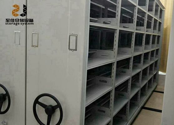 3点鍵ロック モバイルシェルビングユニット ミュージアム / 病院