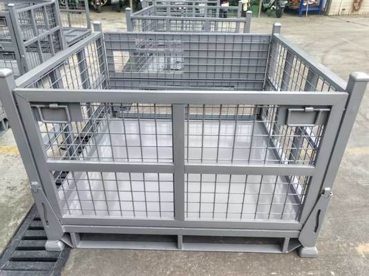 粉体塗装された、カーパーツ用スタッカブル倉庫ラック